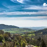 Luise 3* Erlangen